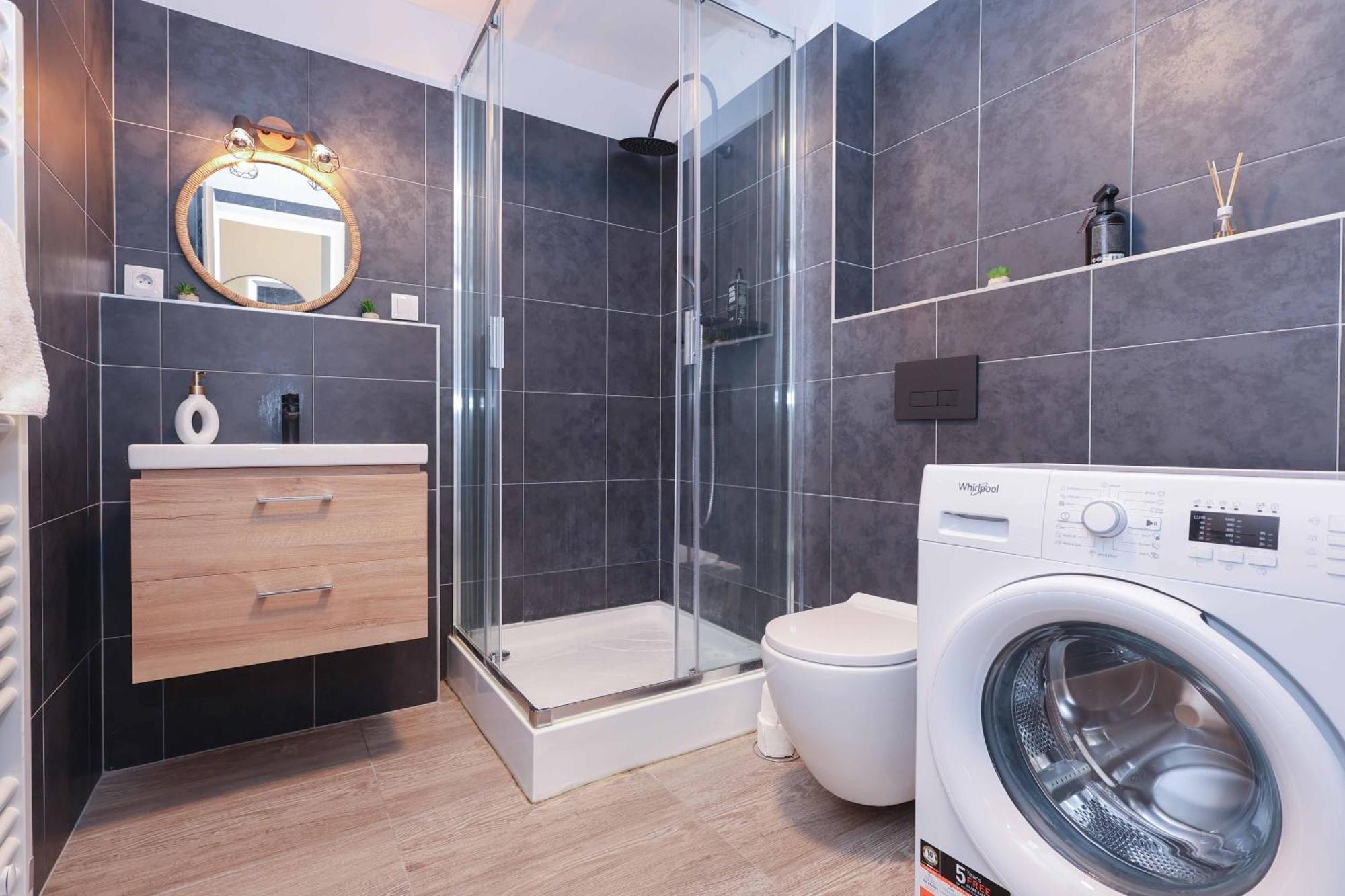 Апартаменти Adamick Place In City Centre With Free Parking Братислава Екстер'єр фото